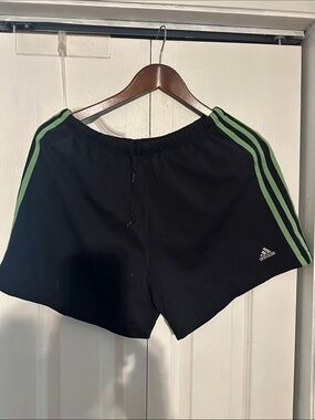 Adidas Climalite Lined Women's Black Athletic Shorts with Green Stripes Sz XL